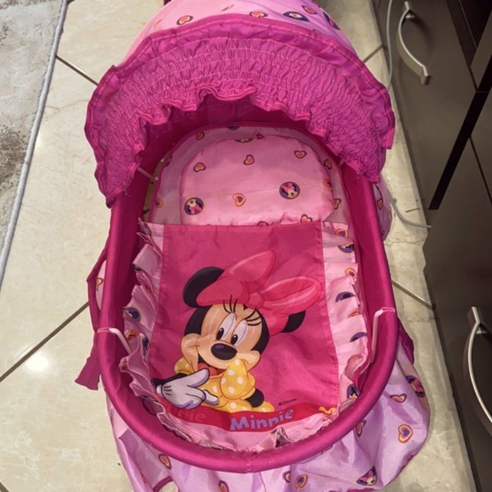 🎀Minnie Mouse doll rocking bed
